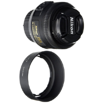Nikon AF-S DX Nikkor 35mm f/1.8G Prime Lens (Nikon Digital SLR Camera)